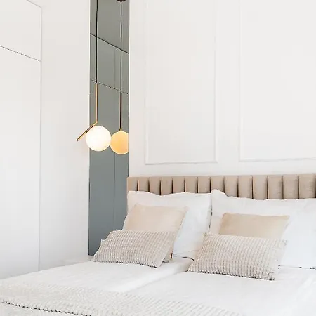 Break شقة كراكوفيا